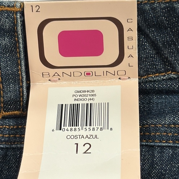 BANDOLINO Dark Blue Jeans with Embroidered Floral appliqués🪻🪷🌺Size 12 - Picture 3 of 7